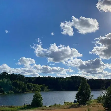 Feriehus Maly Bialy Domek Pomiedzy Kaszubskimi Jeziorami